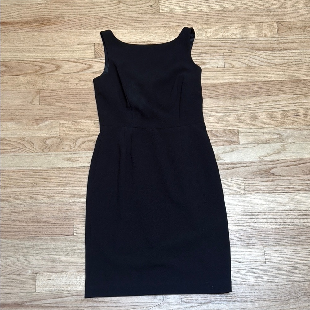 Ribbon Tie back Sleeveless Black Dress - Picture 2 of 5